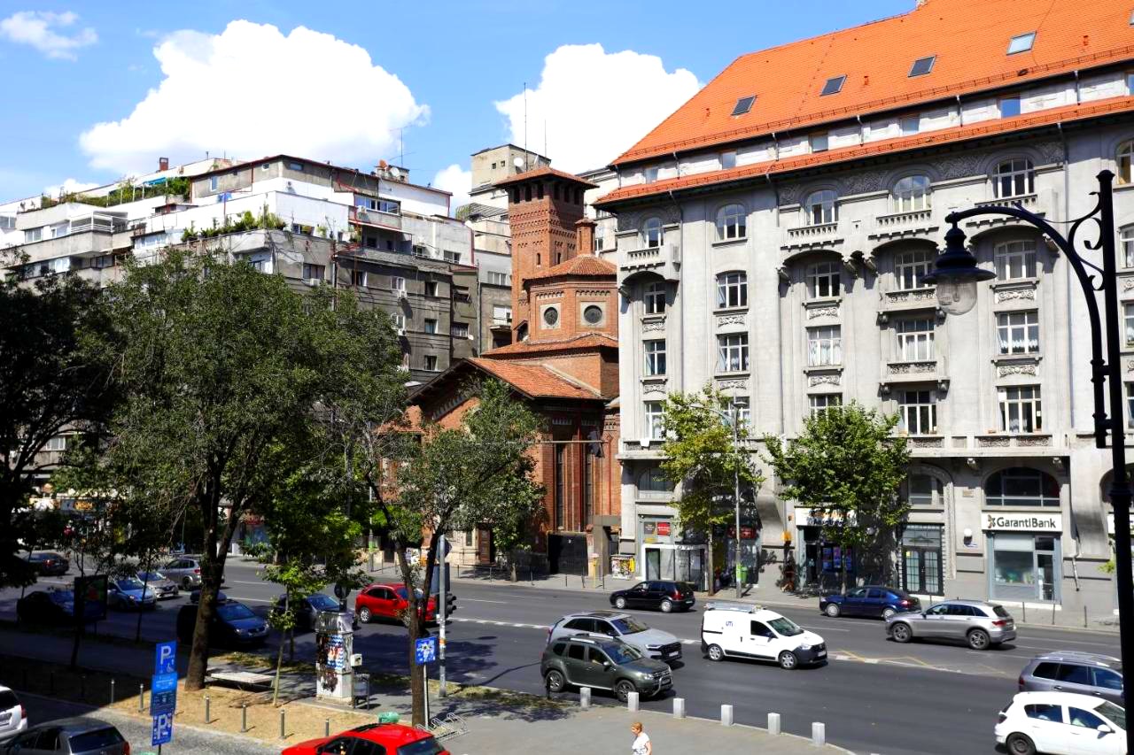 Nicolae Bălcescu Boulevard and the Italian Church